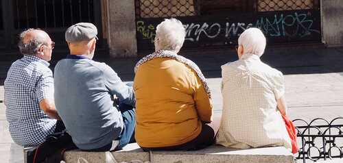 unsplash.com / Beth Macdonald